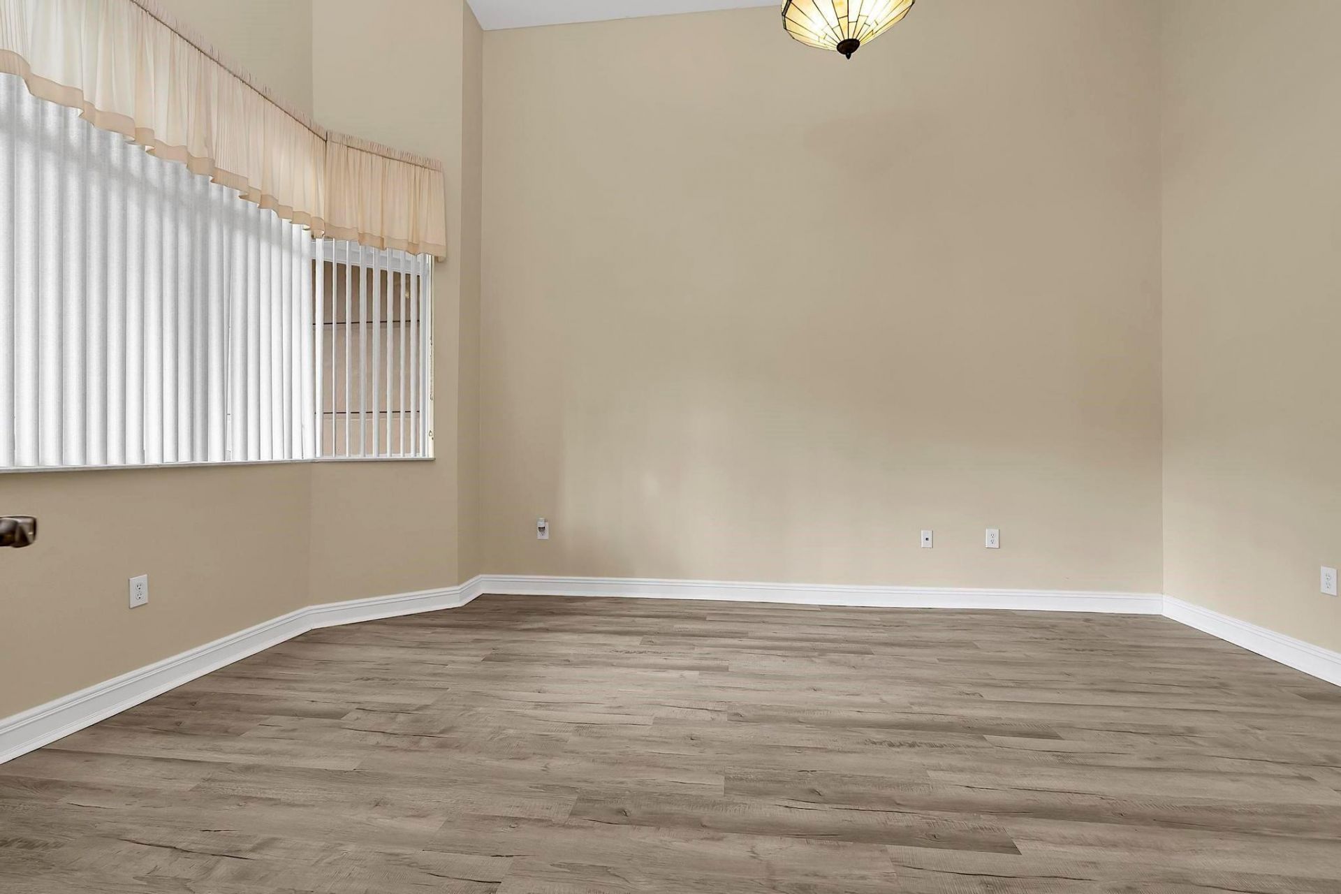 16102 Emerald Estates Drive, Unit 108, Weston, FL 33331 Photo