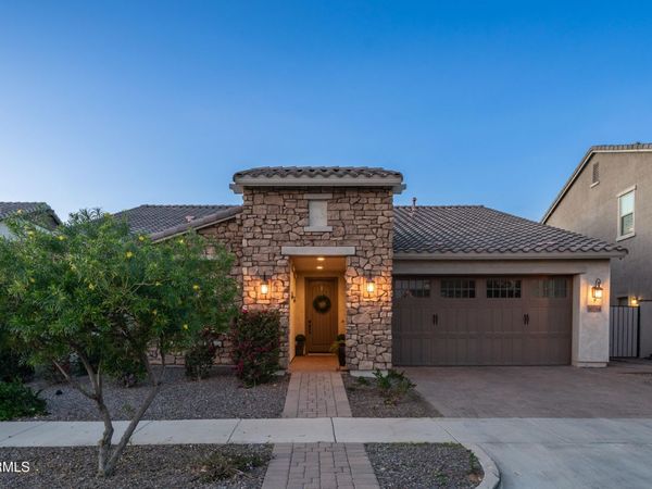 10064 E SATELLITE Drive, Mesa, AZ 85212