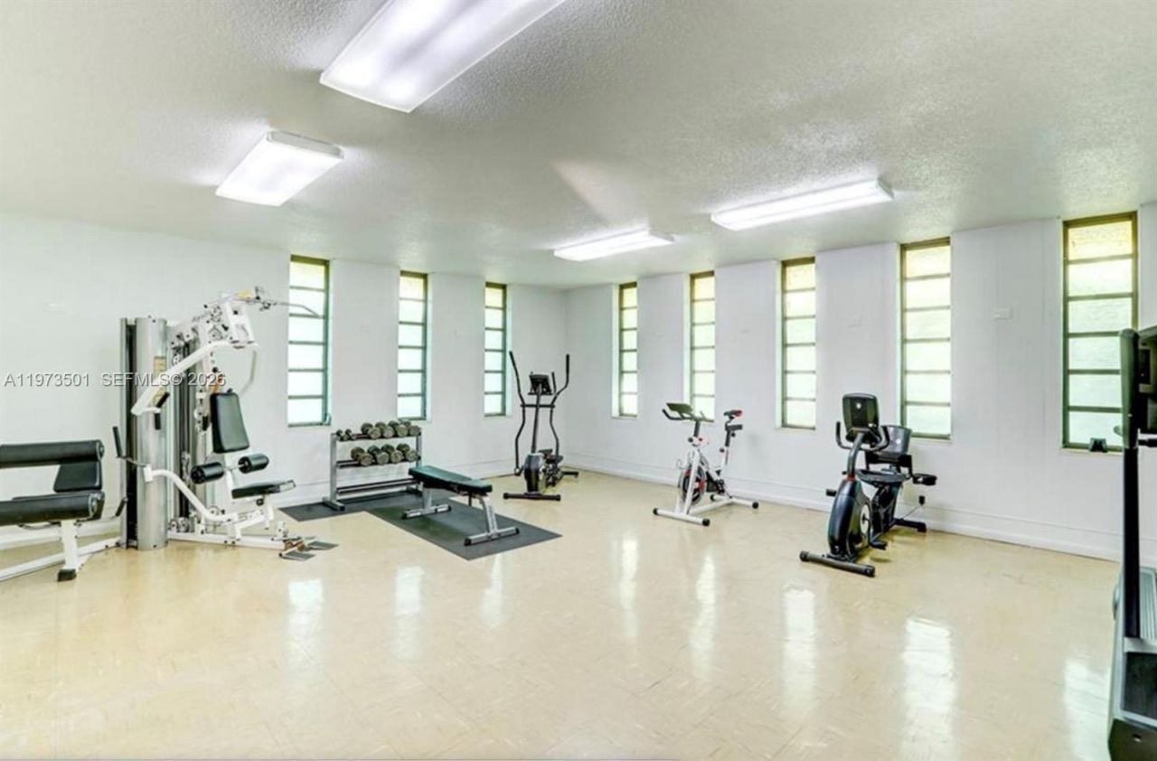 5021 W Oakland Park Blvd , Unit 104, Lauderdale Lakes, FL 33313 Photo