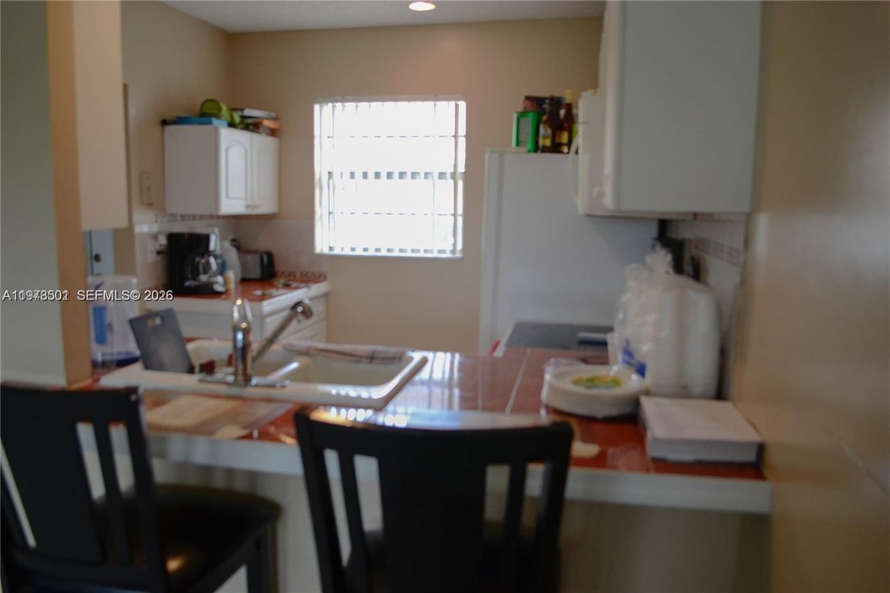 5021 W Oakland Park Blvd , Unit 104, Lauderdale Lakes, FL 33313 Photo
