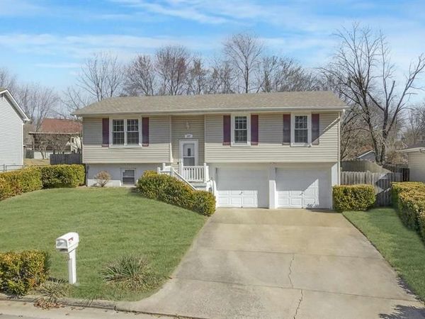 207 millpond Lane , Jefferson City, MO 65109