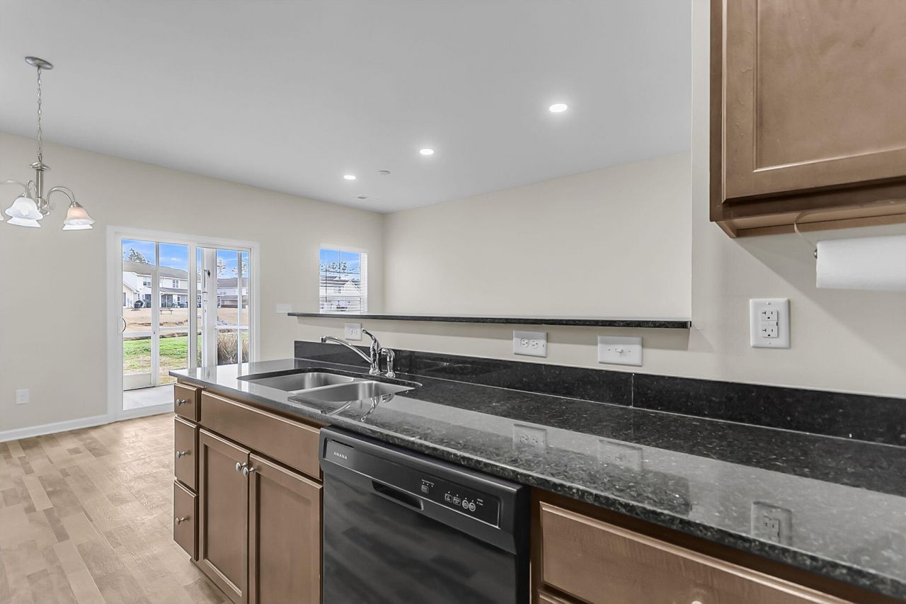 488 Truman Drive Photo 10