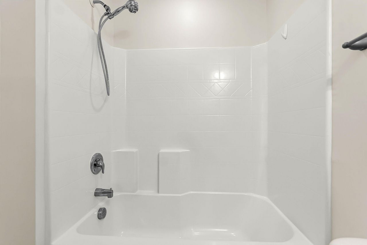 488 Truman Drive Photo 18