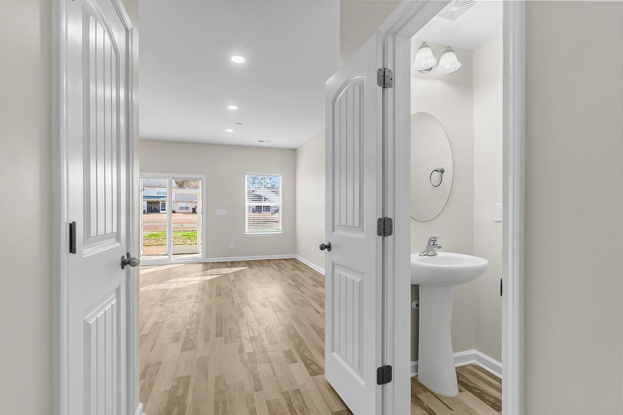 488 Truman Drive Photo 4