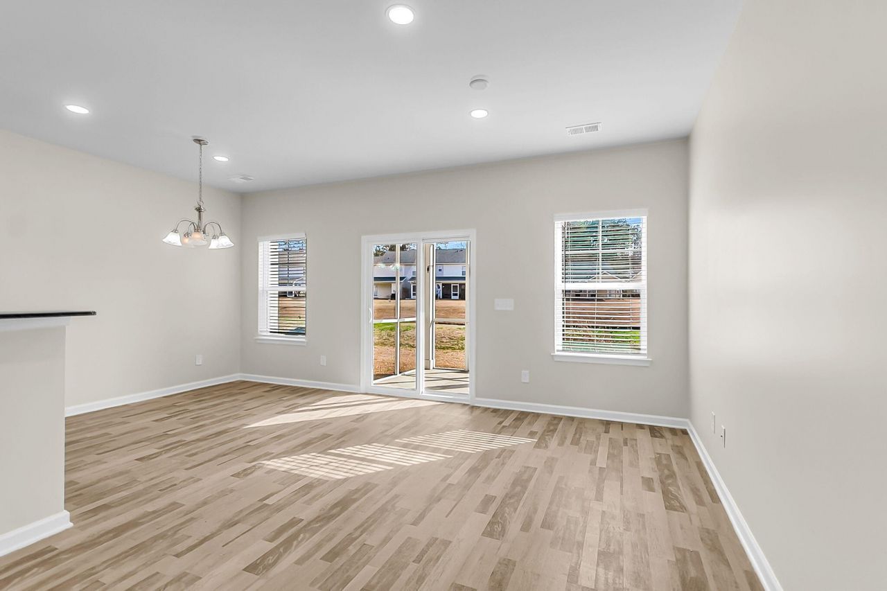 488 Truman Drive Photo 5