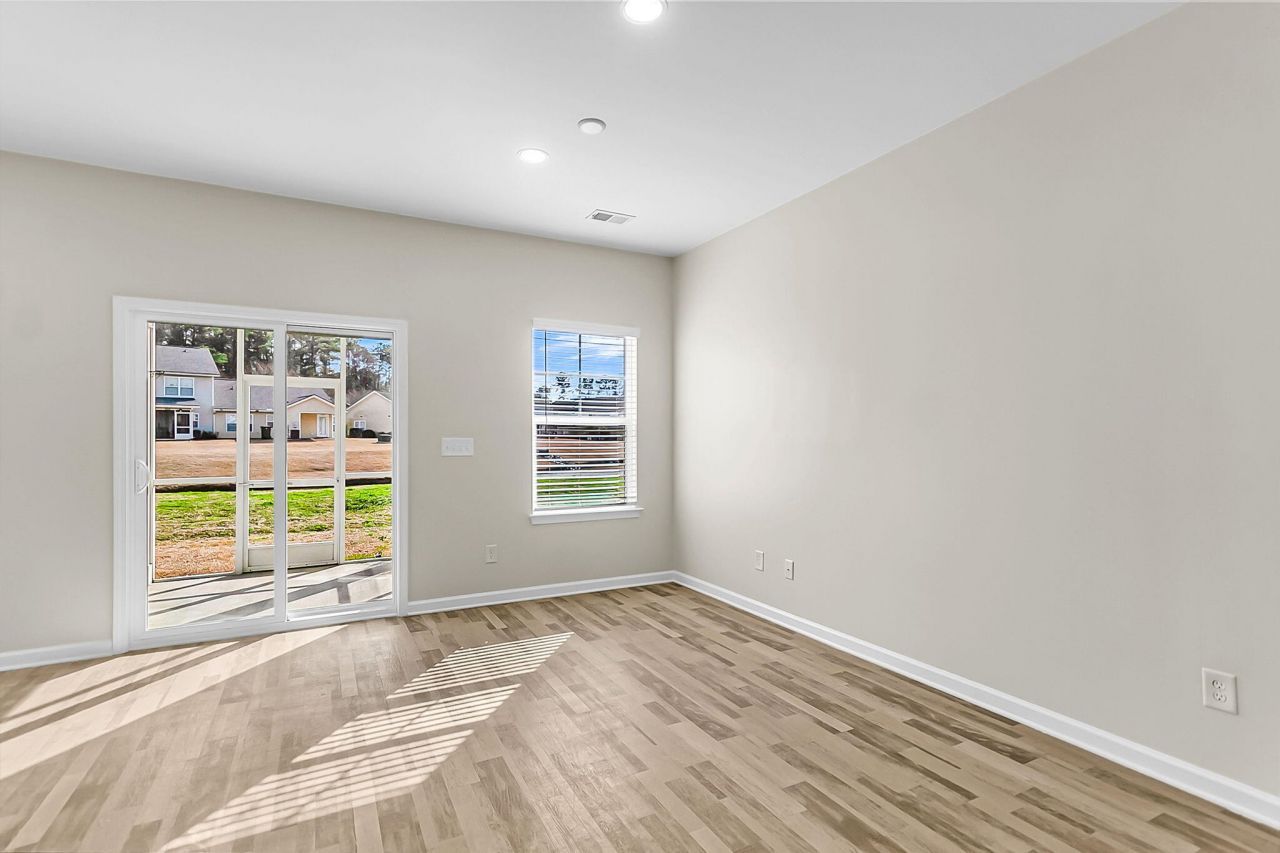 488 Truman Drive Photo 6