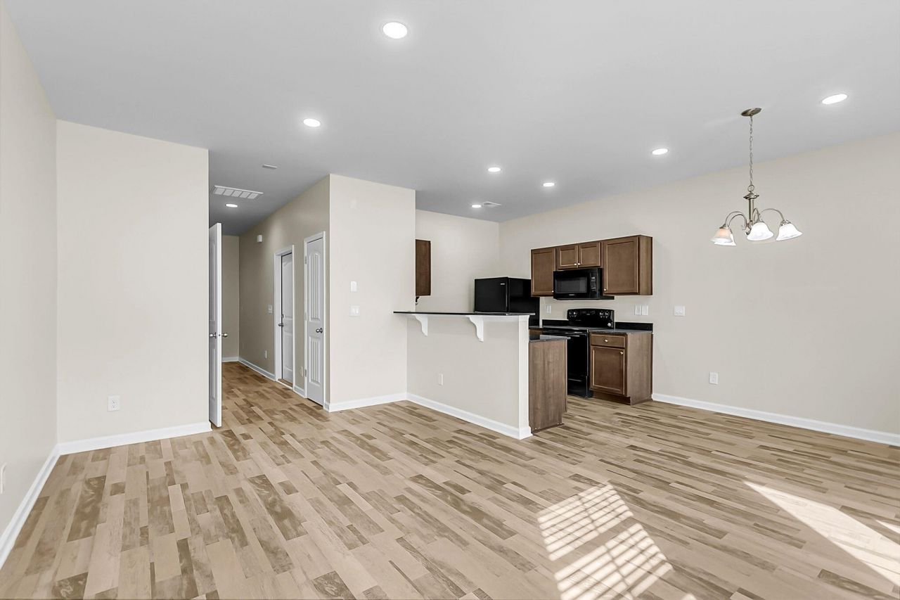 488 Truman Drive Photo 7