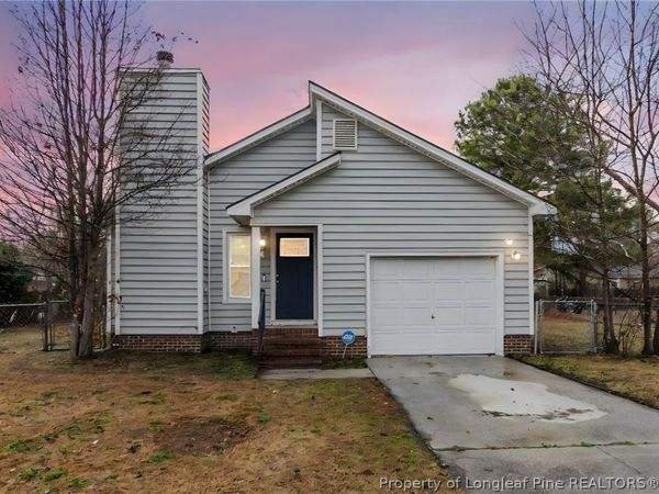 4322 Bridge Street, Hope Mills, NC 28348