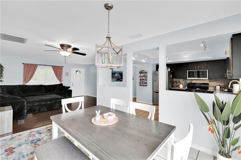 1371 Torreya Cir, North Fort Myers, FL 33917 Photo