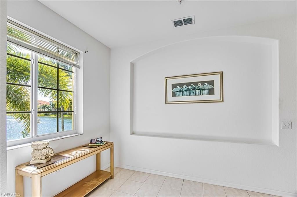 20021 Sanibel View Cir, Unit 101, Fort Myers, FL 33908 Photo