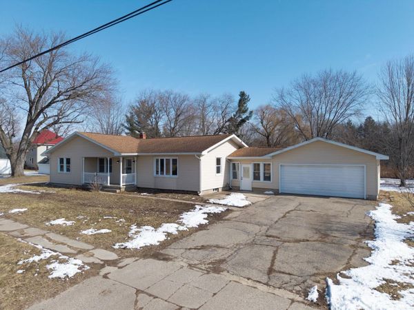 302 N Preston Avenue, Reedsburg, WI 53959
