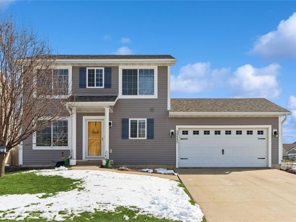 3245 Lennon Lane, Marion, IA 52302