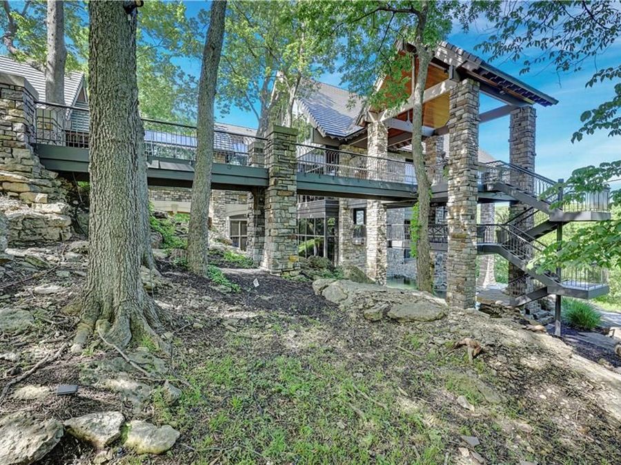 Property Image 95