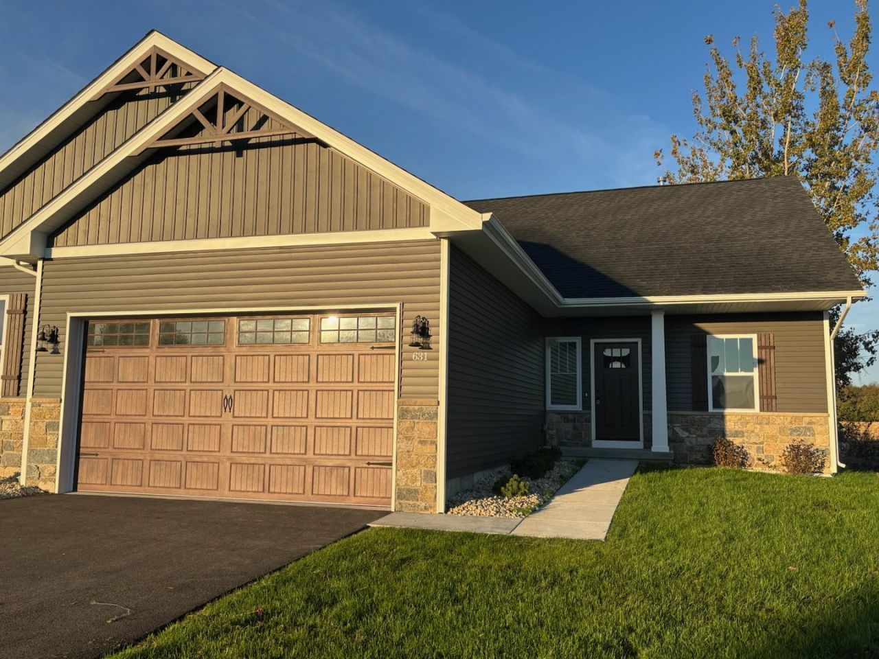 634 Anjali Court , Unit R, Sycamore, IL 60178 Main Photo