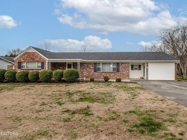 978 N Linden Drive, Alcoa, TN 37701