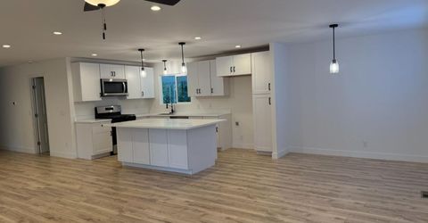 24 Olga Way, Roseville, CA 95661 Photo