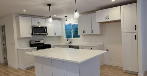 24 Olga Way, Roseville, CA 95661 Photo