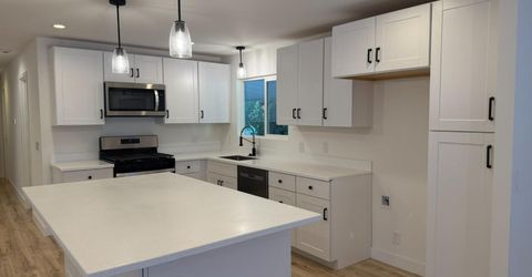 24 Olga Way, Roseville, CA 95661 Photo