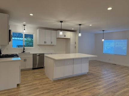 24 Olga Way, Roseville, CA 95661 Photo