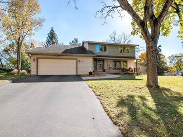 4354 Metcalf Drive, Eagan, MN 55122