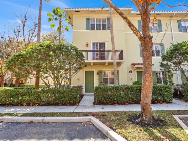 118 Osceola Lane, Jupiter, FL 33458