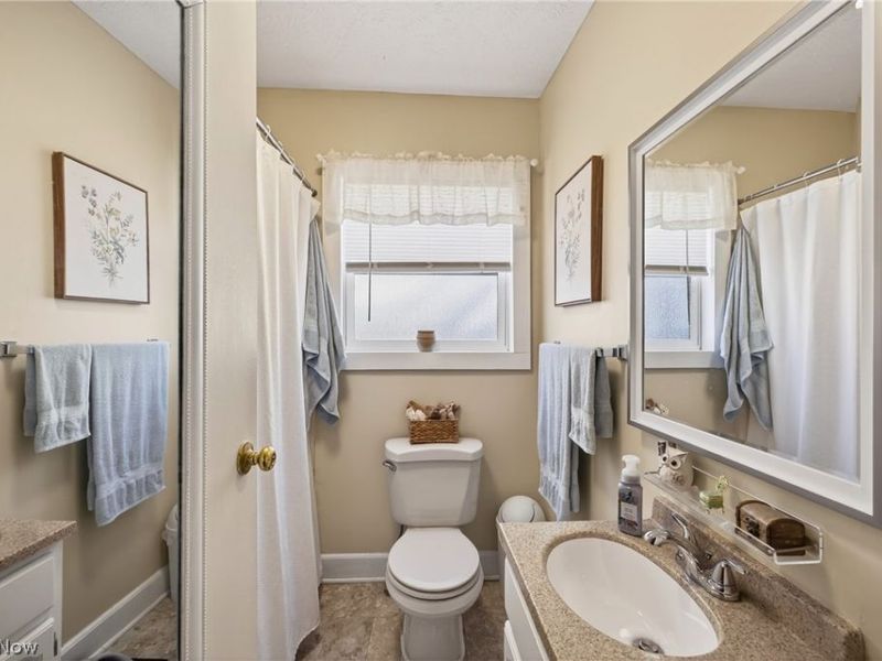 348 East Street, Fairport Harbor, OH 44077 Photo 12