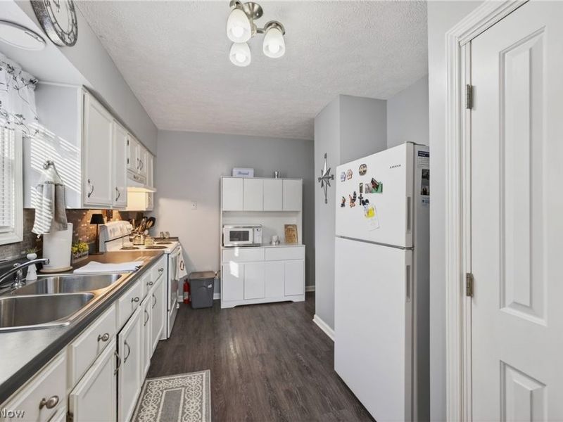 348 East Street, Fairport Harbor, OH 44077 Photo 15