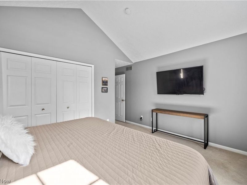 27226 S Emerald Oval, Olmsted Township, OH 44138 Photo 24