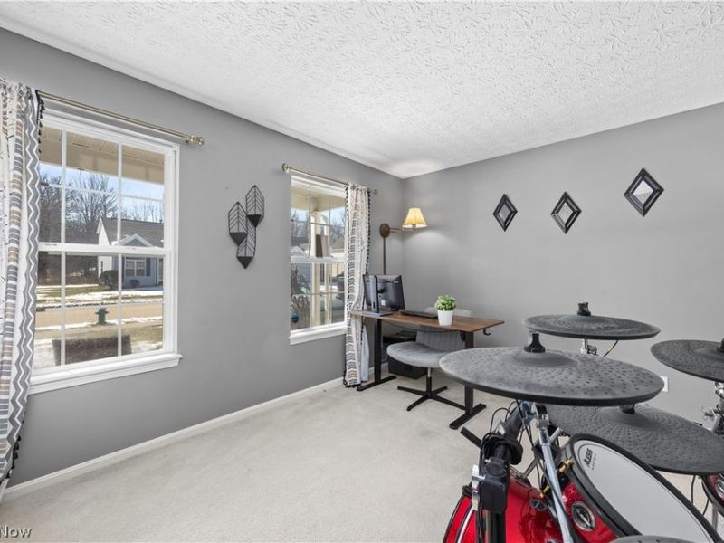 27226 S Emerald Oval, Olmsted Township, OH 44138 Photo 3