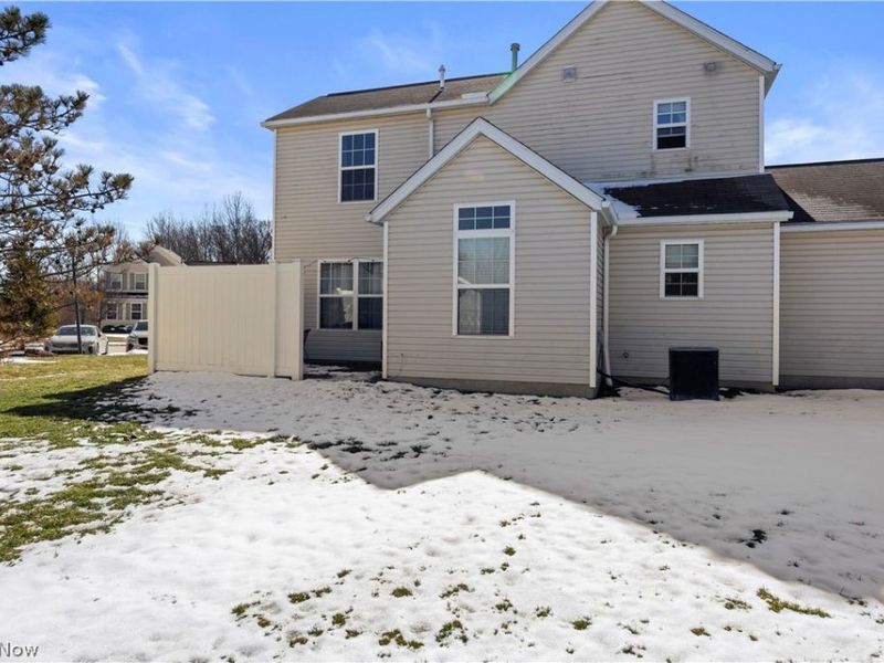 27226 S Emerald Oval, Olmsted Township, OH 44138 Photo 31