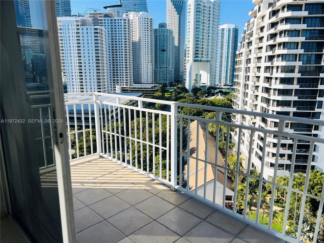 770 Claughton Island Dr, Unit 1601, Miami, FL 33131 Photo