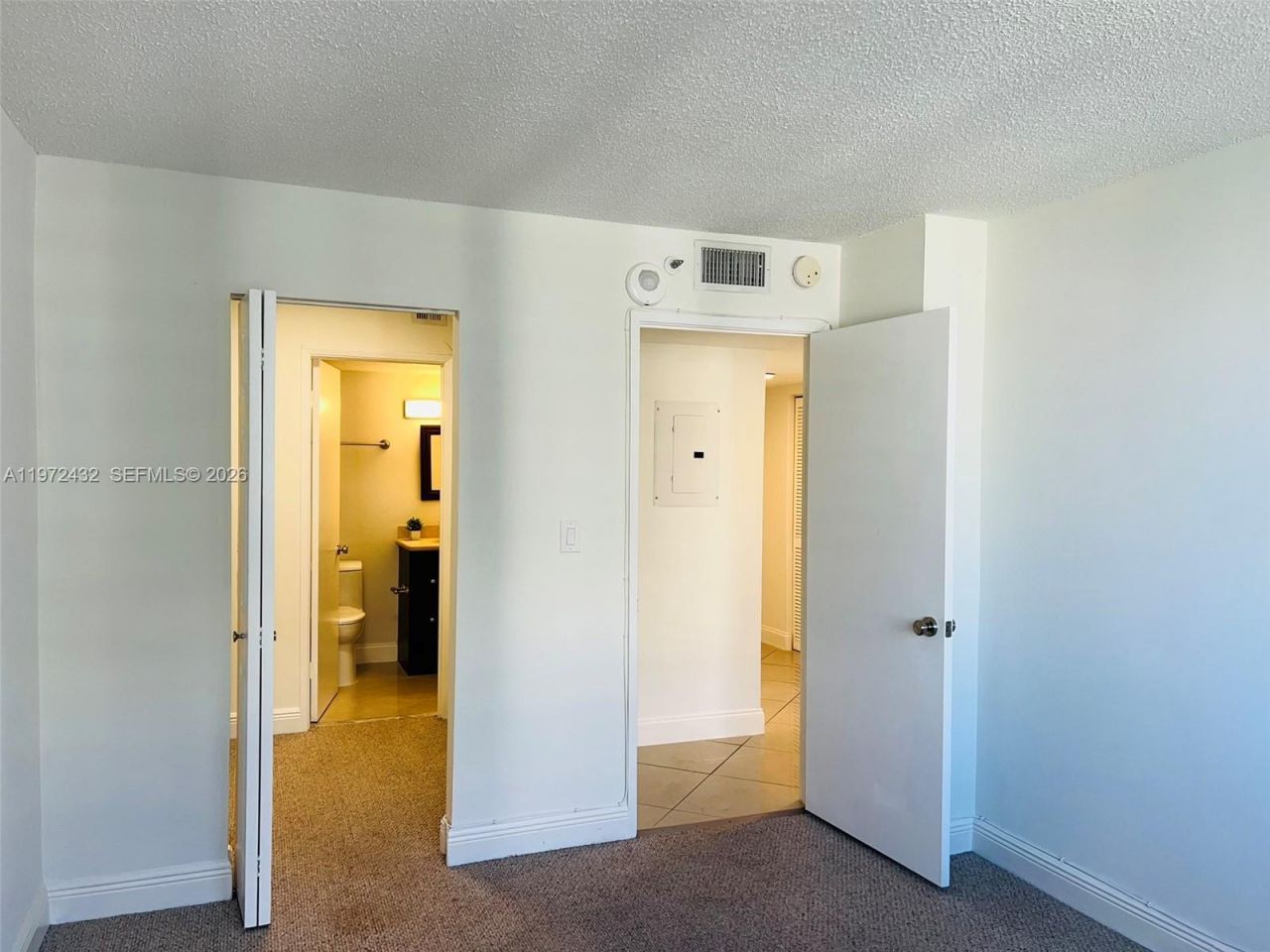 770 Claughton Island Dr, Unit 1601, Miami, FL 33131 Photo