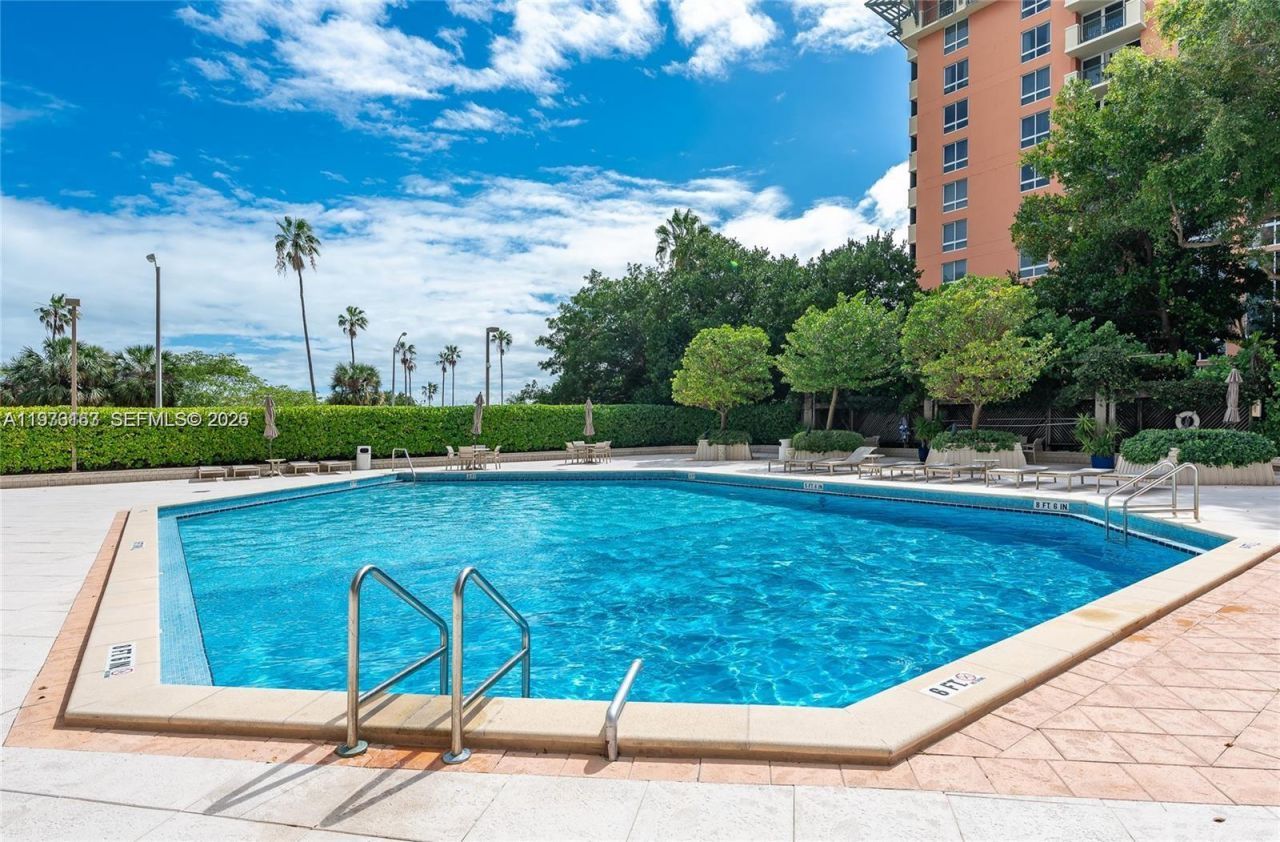 2901 S Bayshore Dr, Unit 8A, Miami, FL 33133 Photo