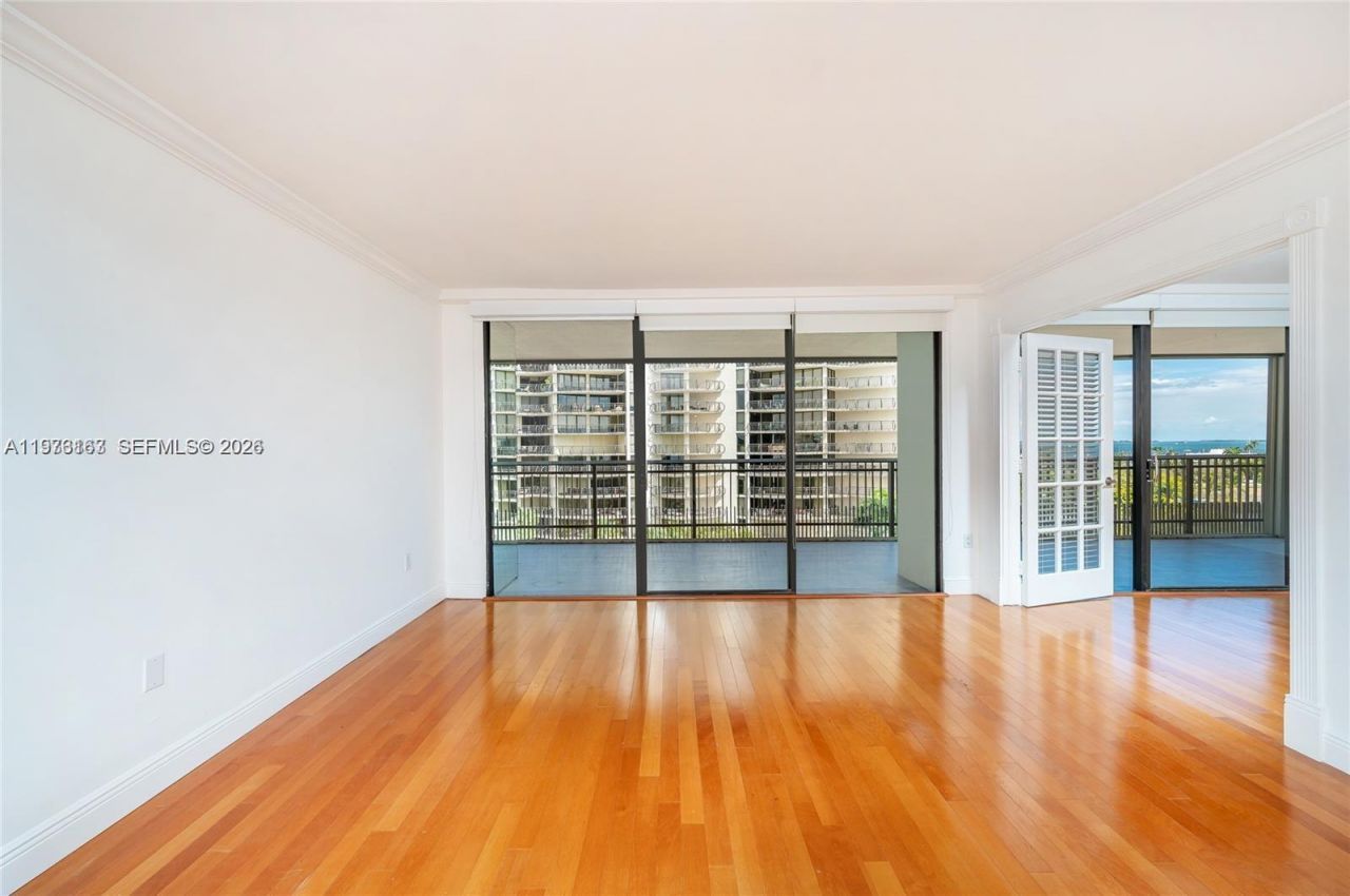 2901 S Bayshore Dr, Unit 8A, Miami, FL 33133 Photo