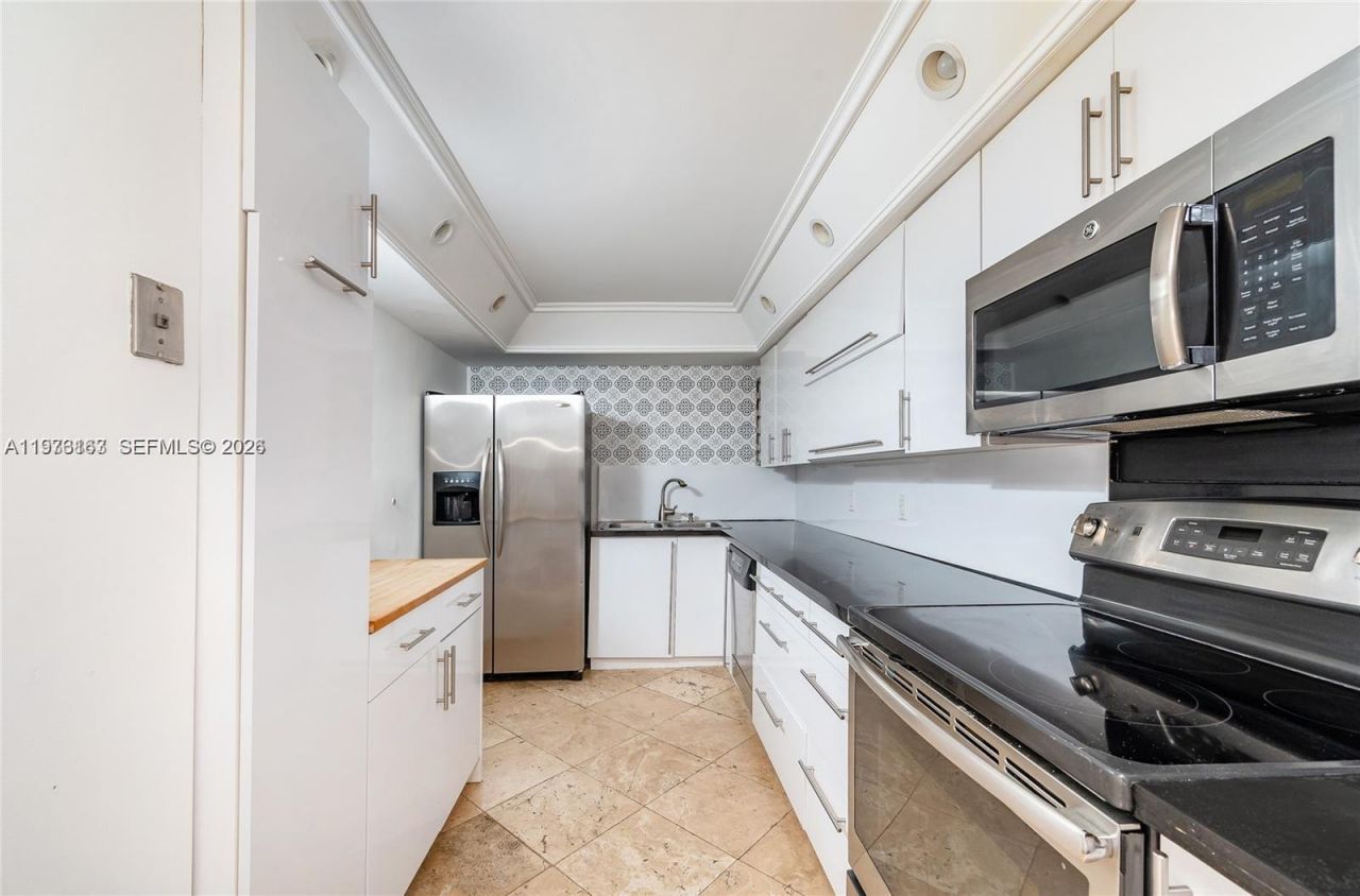 2901 S Bayshore Dr, Unit 8A, Miami, FL 33133 Photo