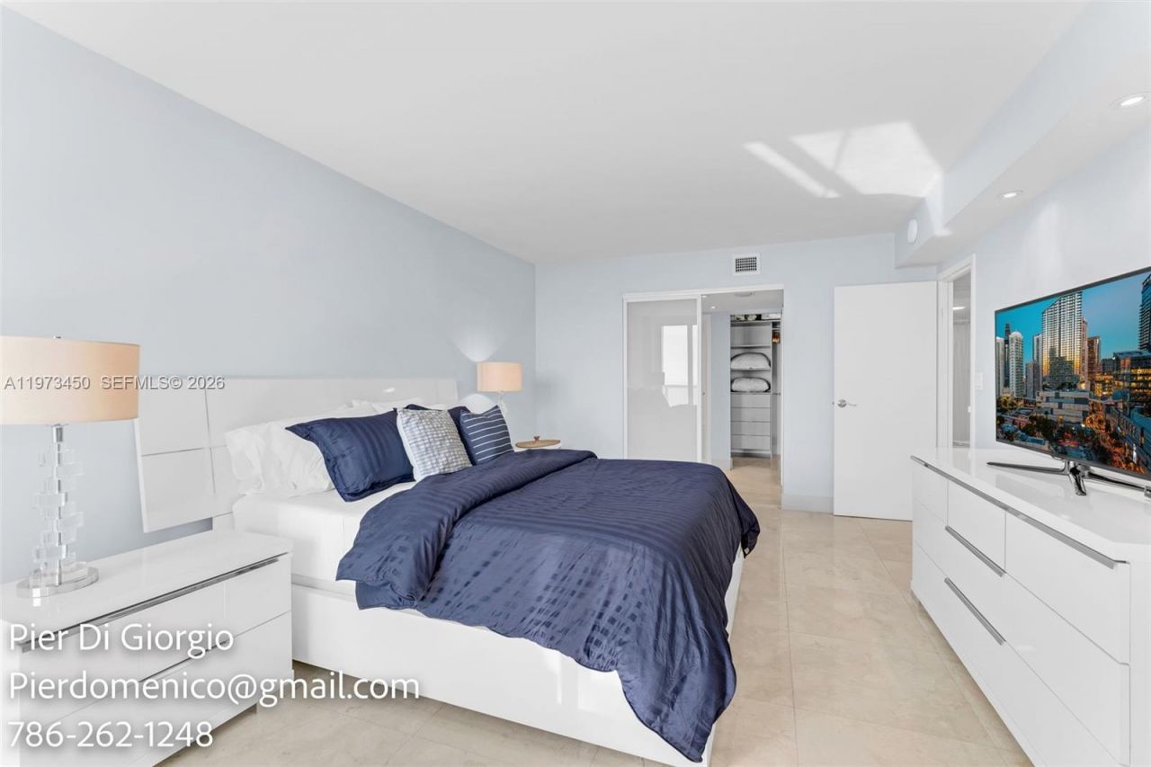 100 Bayview Dr, Unit 2007, Sunny Isles Beach, FL 33160 Photo
