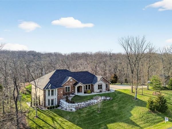 1275 Kohlers Lane, Defiance, MO 63341
