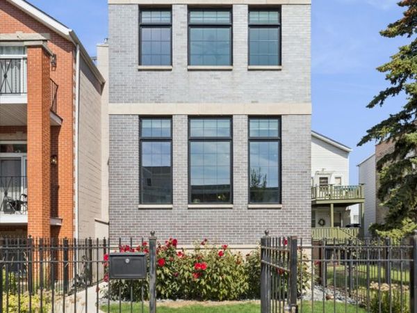 2154 W Erie Street , Chicago, IL 60612