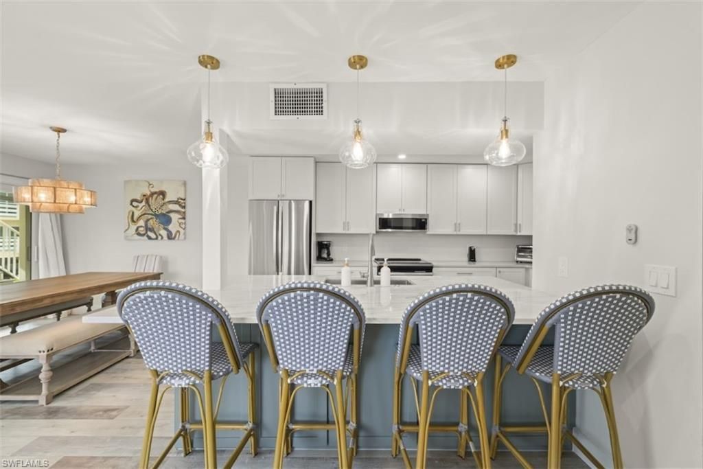 585 E Gulf Dr, Unit A2, Sanibel, FL 33957 Photo