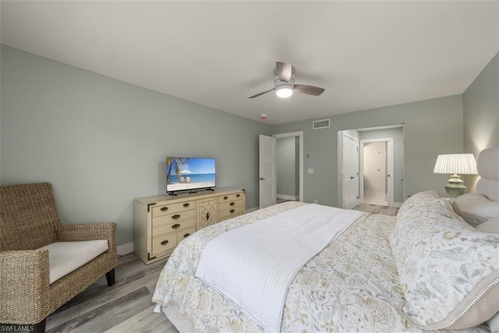 585 E Gulf Dr, Unit A2, Sanibel, FL 33957 Photo