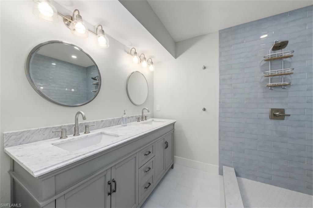 585 E Gulf Dr, Unit A2, Sanibel, FL 33957 Photo