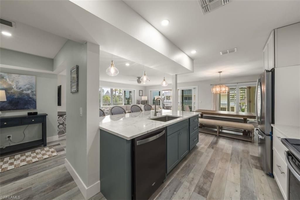 585 E Gulf Dr, Unit A2, Sanibel, FL 33957 Photo