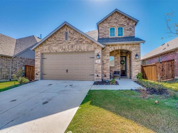 1520 Gelding Drive, Aubrey, TX 76227