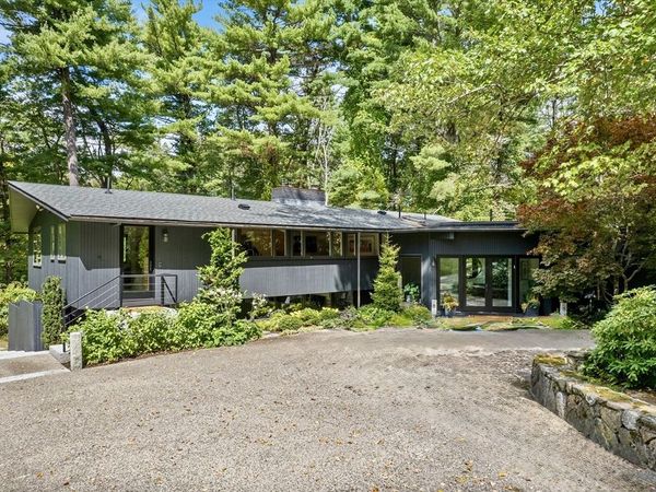 103 Farm Street, Dover, MA 02030