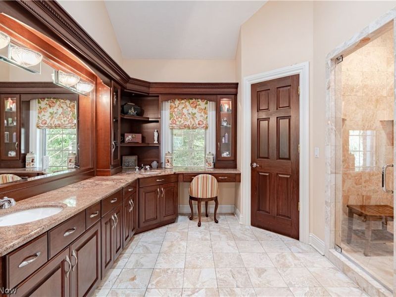 2140 County Line Road, Gates Mills, OH 44040 Photo 14