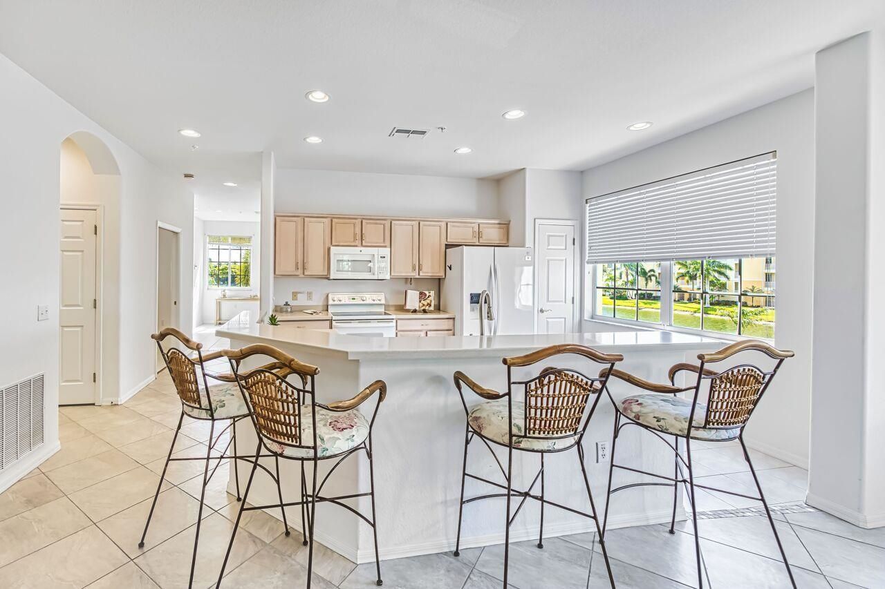 20021 Sanibel View Cir, Unit 101, Fort Myers, FL 33908 Photo