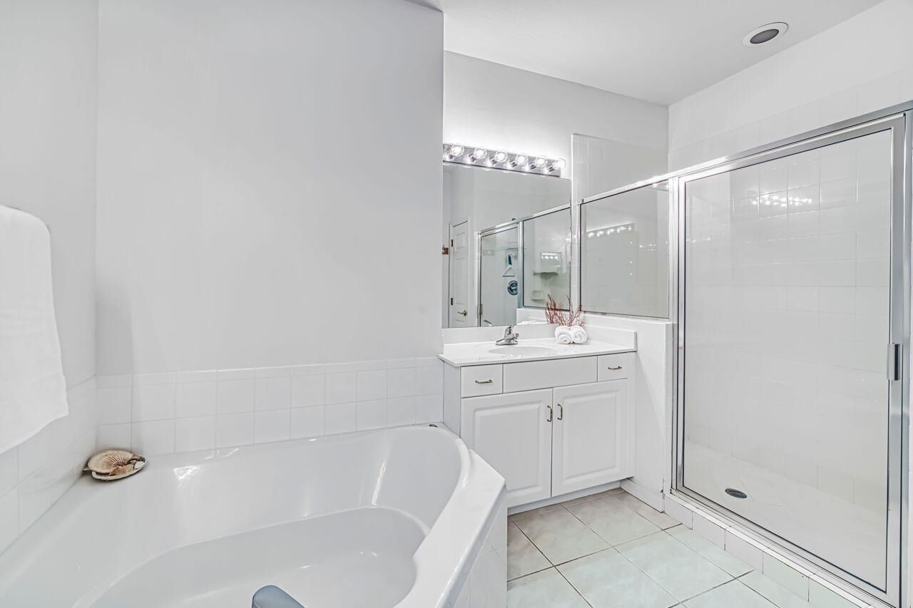 20021 Sanibel View Cir, Unit 101, Fort Myers, FL 33908 Photo
