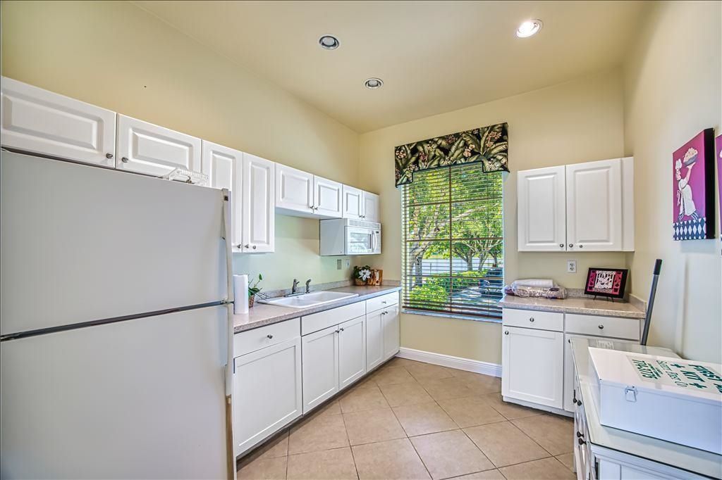 20021 Sanibel View Cir, Unit 101, Fort Myers, FL 33908 Photo