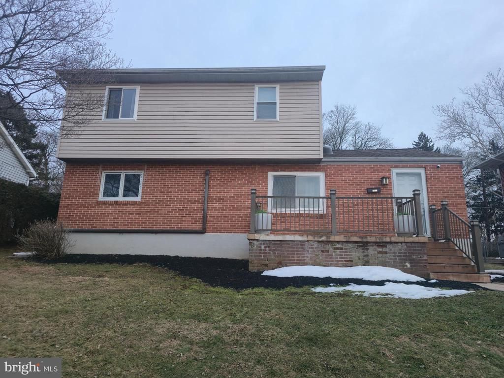 2266 READING BOULEVARD, READING, PA 19609