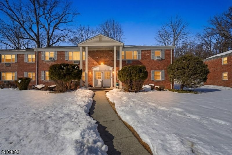 43 Conforti Ave, West Orange, NJ 07052 Main Photo